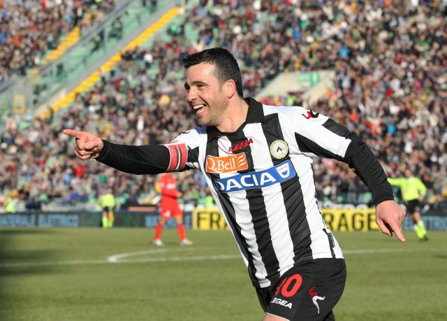 Με το αριστερό η Γιουβέντους, σόου Καβάνι για τη Νάπολι